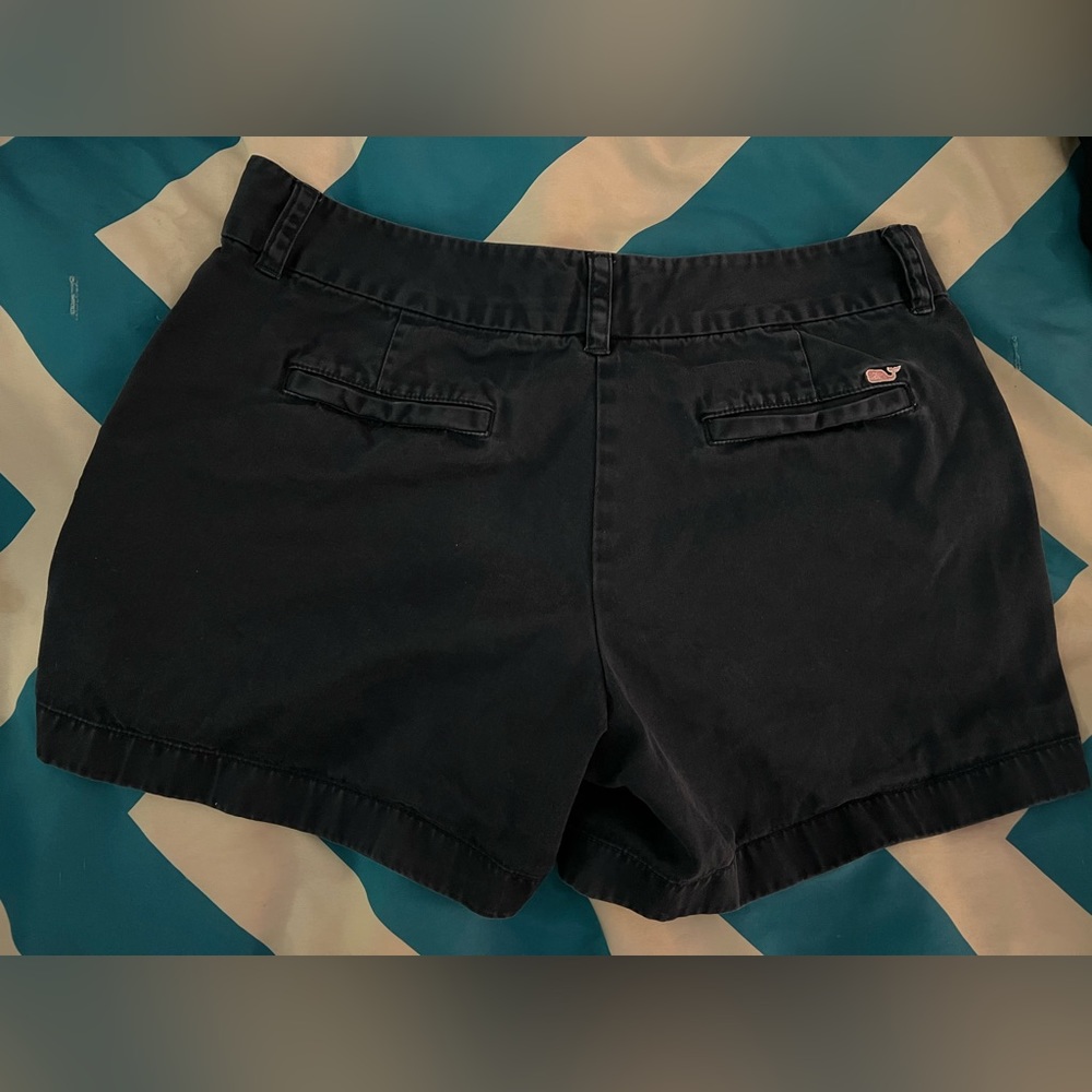 Vineyard Vines 5” shorts - Picture 2 of 4